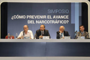 El Defensor del Pueblo expuso sobre prevención del narcotráfico