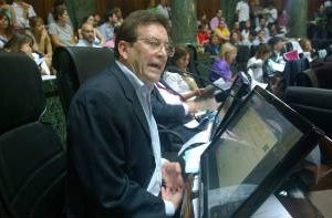 Ramal denunció ,“toma y daca” por remate de la Ciudad