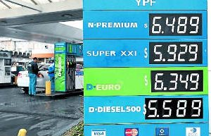 La nafta de YPF subió un 7% en Capital y GBA