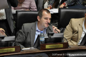 Legislatura:»Todos por los que menos tienen»