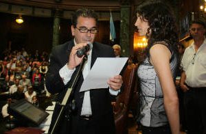 Ritondo tomo juramento a la legisladora Paula Penacca