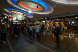 Cines: Suspensión temporaria del paro