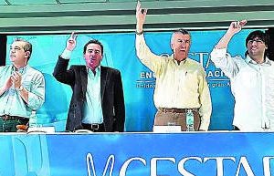 Gobernadores K van por la reforma de la Constitución