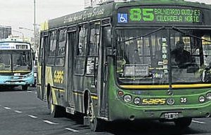 Piden suspender el aumento de  colectivo