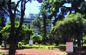 Buscan poner rejas también en la Plaza Misericordia