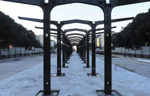 Metrobús Hay modificaciones,agente de transito y carteles,avisaran