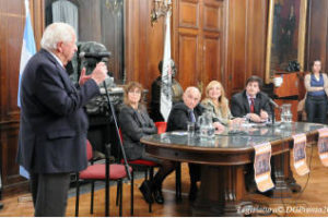 Aldo Ferrer fue declarado Personalidad Destacada de la Ciencia
