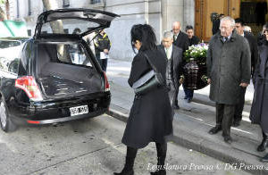 Legislatura: Despedida a Polesello, artista plástico