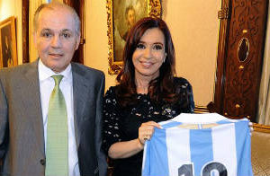 Cristina felicitó a Sabella y recibirá al plantel