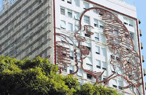 Ordenan peritajes en el edificio de Evita