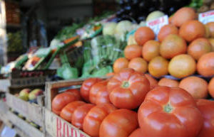 Para evitar subas, Cristina ordenó importar tomates de Brasil