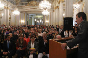 Ritondo Celebro el día del Empleado Legislativo