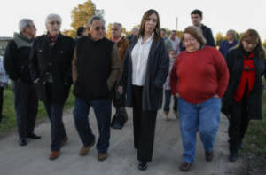 Vidal se reunió con vecinos de Punta Indio