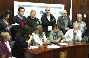 Protesta de los profesionales del Hospital Moyano