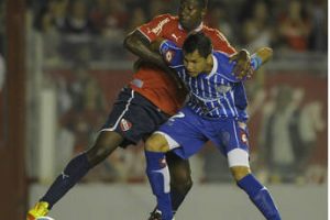 Godoy Cruz derrotó a Independiente 1-0