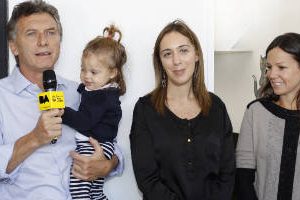 Mataderos:Macri,Vidal inauguraron centro de primera infancia.