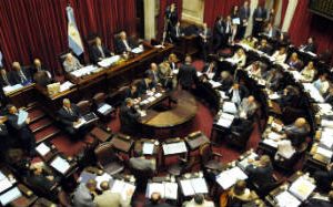 Senado:Los K aceptan tratar la destitución de Menem