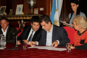 Legislatura :Buenos Aires y Montevideo convenio ,Turismo y Deporte