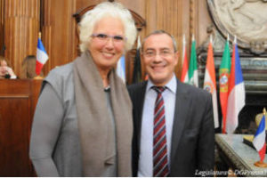 Homenaje a Francia por la cooperación con la Argentina