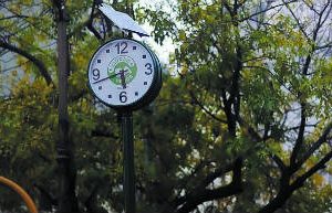 Los relojes solares de la Ciudad recuperan brillo