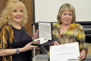 Distinción:Mariquita Gallegos, Personalidad Destacada