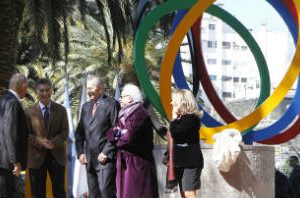 Macri inauguró la escultura Energía Olímpica