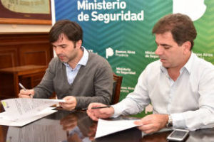 Ritondo y Echarren unificacan  policías