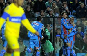 Un Arsenal de goles vapuleó a Boca