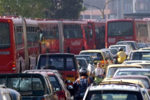 Comenzarán a restringir autos en el centro