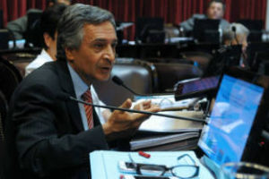 Potenciaran  productividad y  competitividad