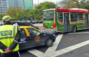 Por bloqueo de bocacalles ya se hicieron mil infracciones