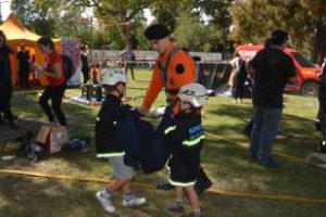 Niños fueron "Bomberos por un día"