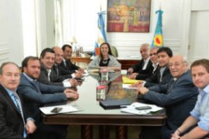 Vidal con intendentes peronistas de la sexta sección electoral