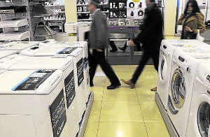 Las cadenas suspenden los pagos en 12 cuotas
