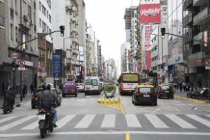 La calle Corrientes volvió al horario habitual