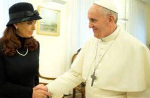 Cristina: "Nunca me besó un Papa"