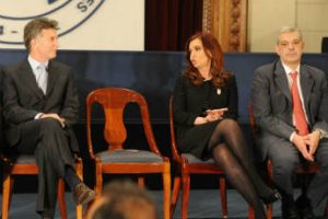 Macri y CFK compartieron un acto pero casi no se miraron