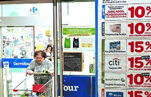 Súper demoran el lanzamiento de la tarjeta