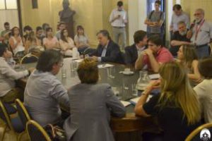 Dictámenes favorables a dos proyectos del Ejecutivo