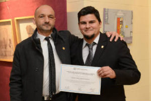 Legislatura: Diplomas a personal de seguridad