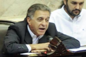 Pitrola: “La coalición, a la carta del ajuste y endeudamiento”