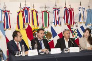 Debatieron, movilidad eléctrica y sustentable