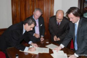 Ritondo firmo un Acuerdo estrategico  con la Alianza Francesa