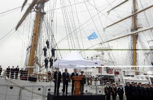 Macri despidió a la Fragata Libertad