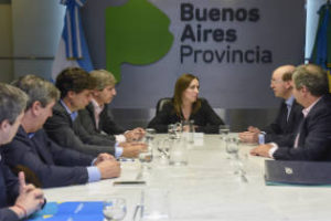 Vidal: Firmo contratos para obras hidráulicas