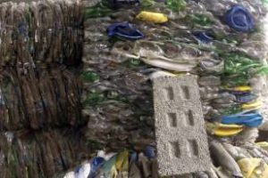 Residuos y ecoviviendas sociales en el temario