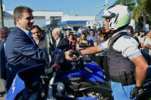 150 efectivos,15 móviles-20 motos