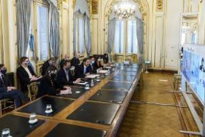 Cafiero: «Queremos un paìs de pie y sustentable”