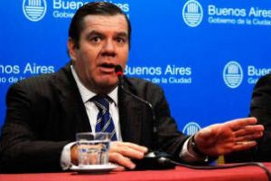 Montenegro se reunirá hoy con Uribe, en Colombia