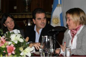Ritondo homenajeo a la actividad de la Asociación Civil Conciencia